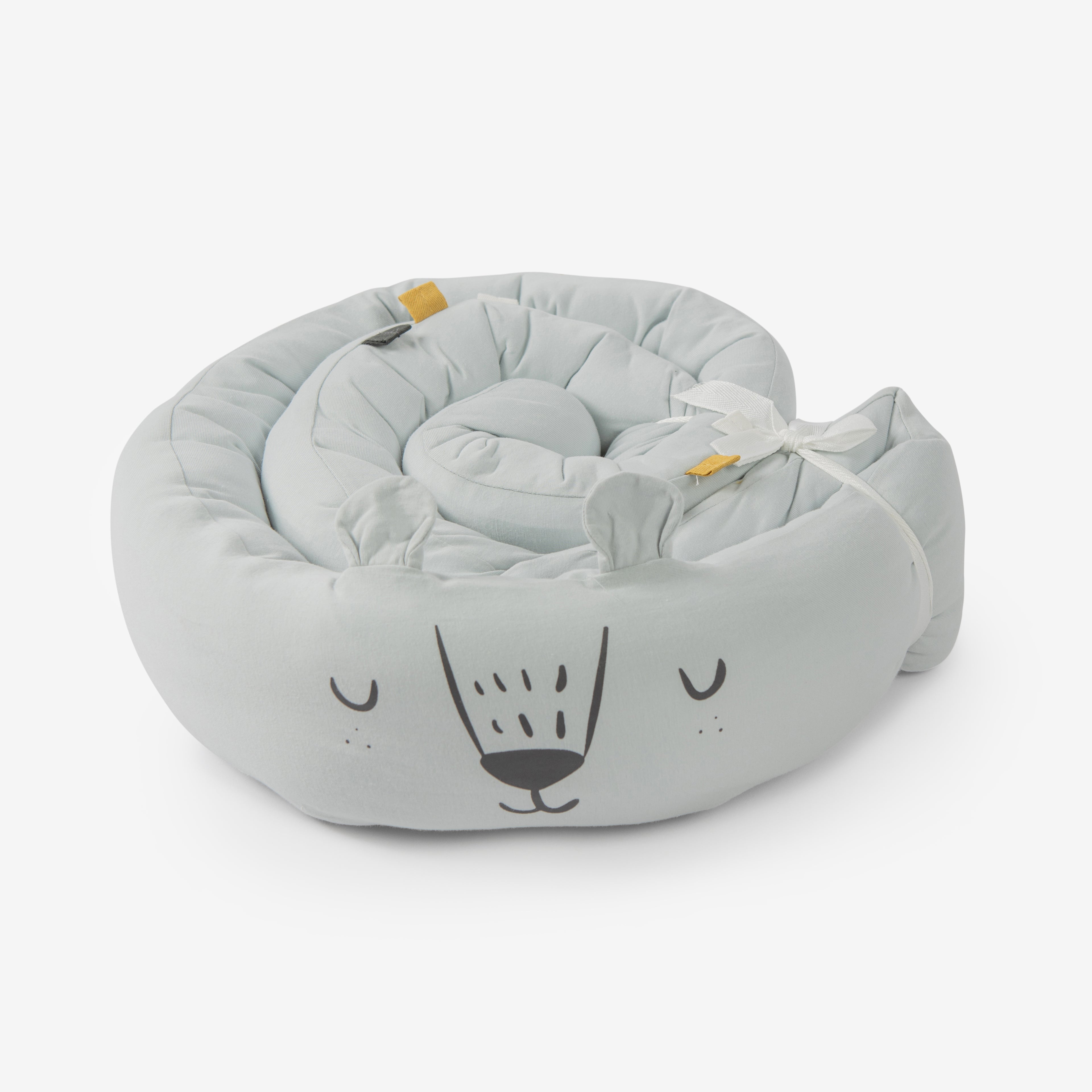赤ちゃんブルータイガーの世界へようこそ - 眠っている赤ちゃん！