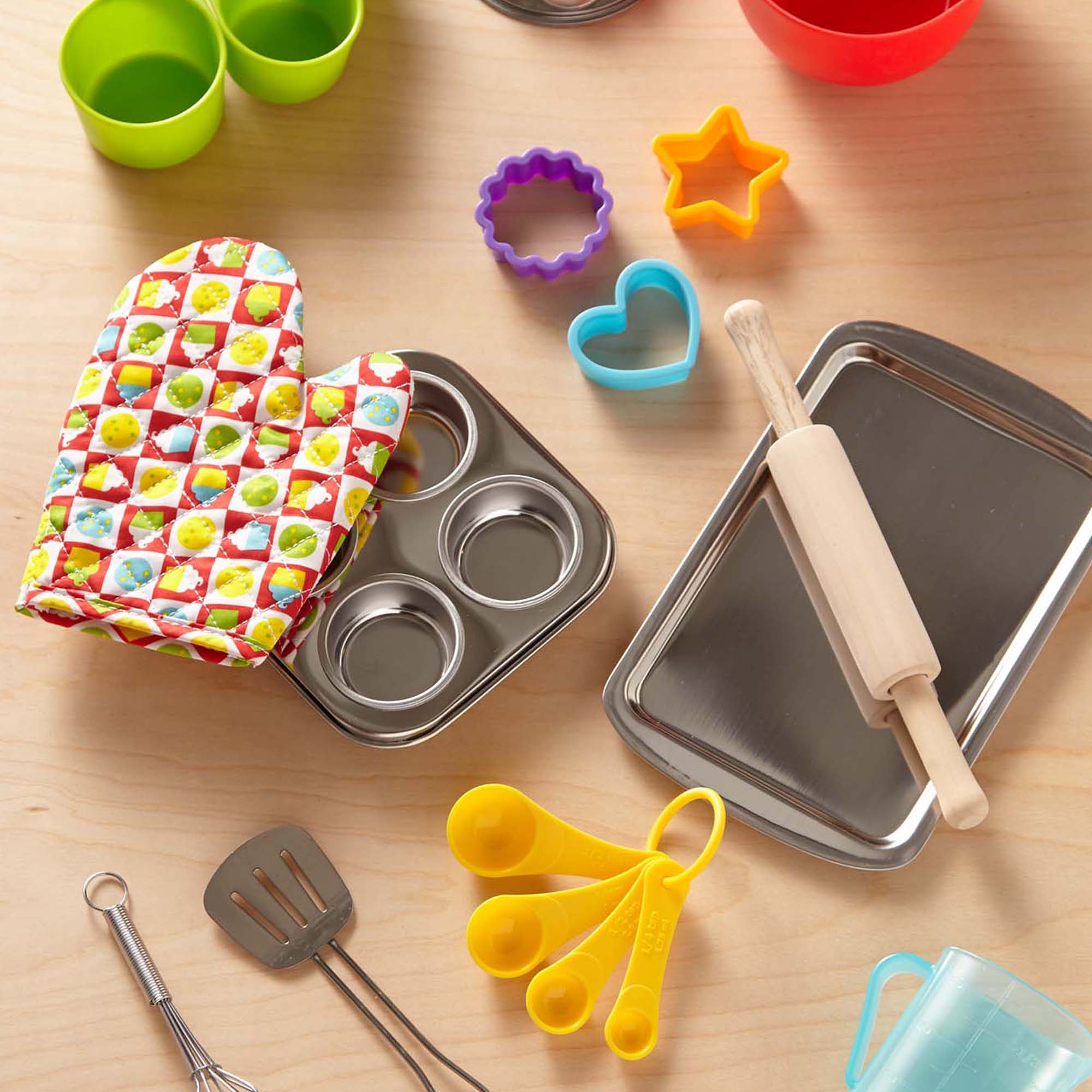 Melissa & Doug Let's Play House! Baking Play Set 20 Pcs