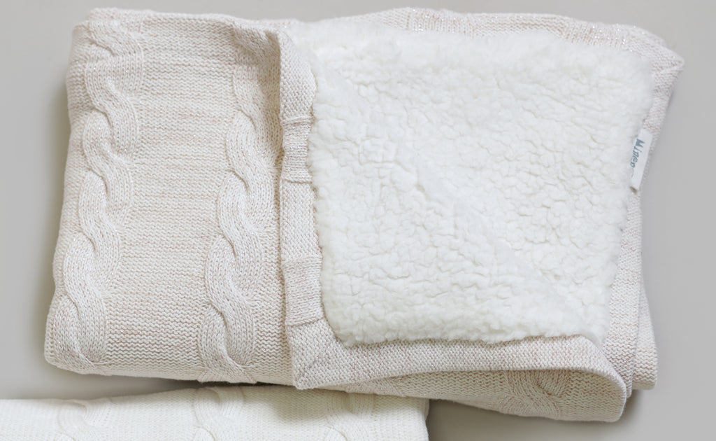 Double Sided Blanket - Knitted & Puffy 100 x 75 cm